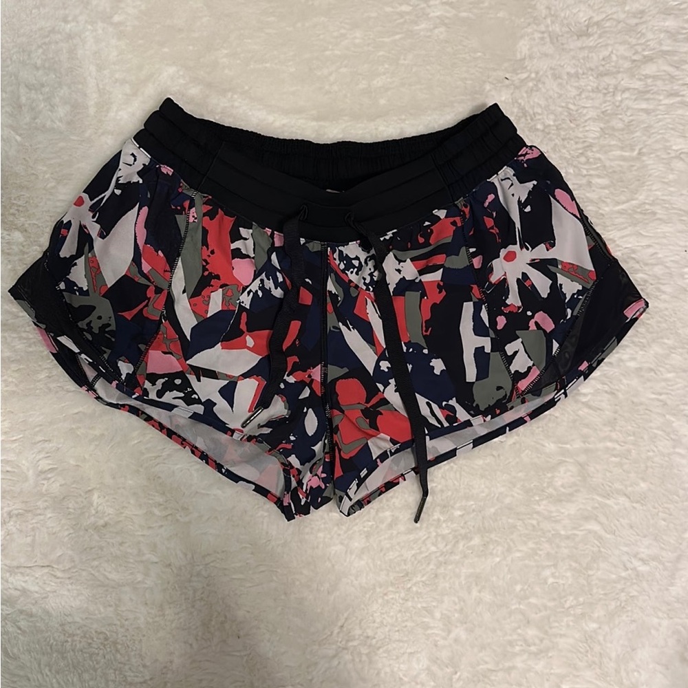 lululemon hotty hot shorts